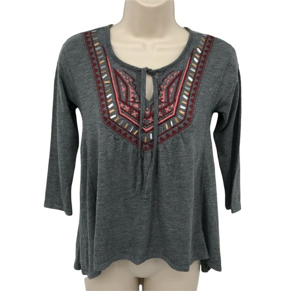 Hollister Womens Keyhole Neck Embroidered Beaded Yoke Gray Blouse Top Size XS - Picture 1 of 4